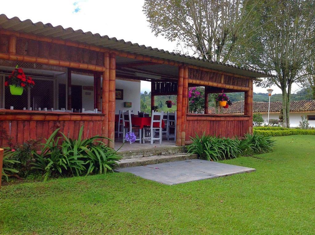Finca Recreacional Marcelandia Santa Rosa de Cabal Ngoại thất bức ảnh