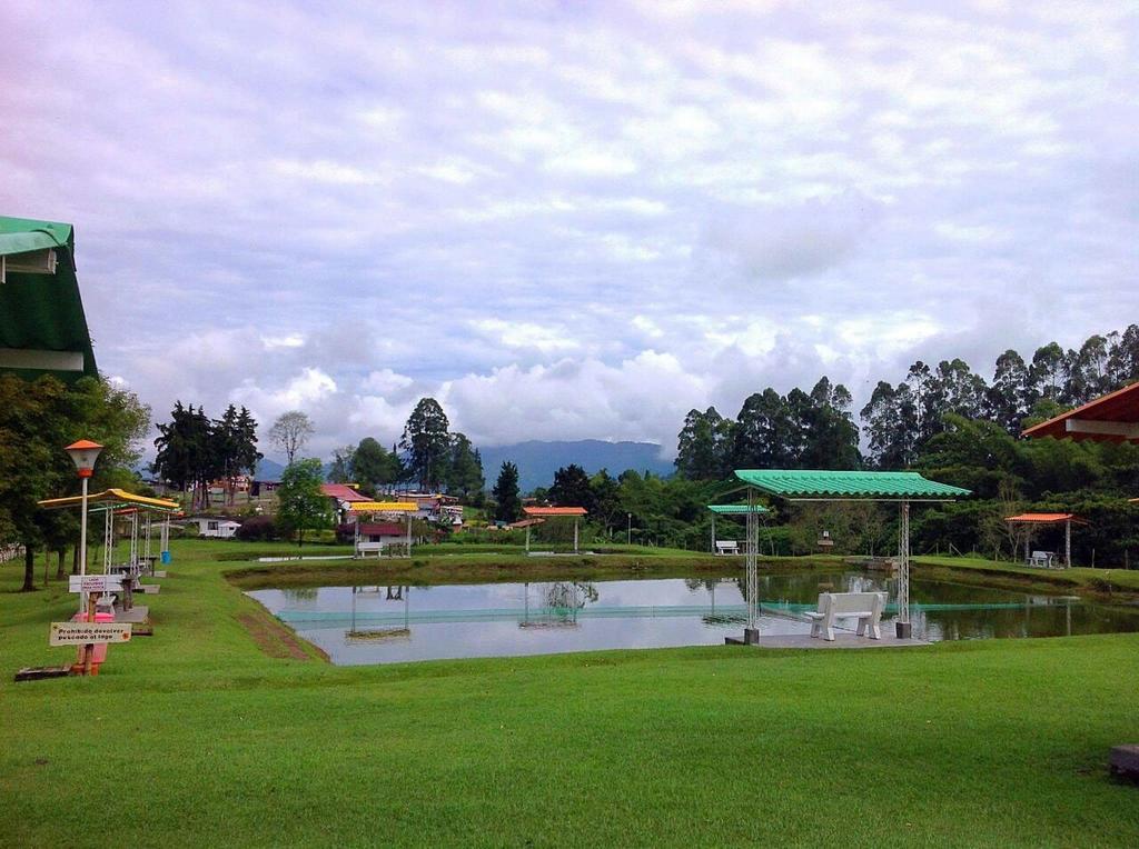 Finca Recreacional Marcelandia Santa Rosa de Cabal Ngoại thất bức ảnh